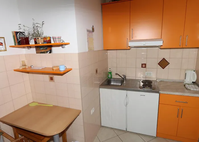 Dugis Studio-no Parking Apartman Makarska